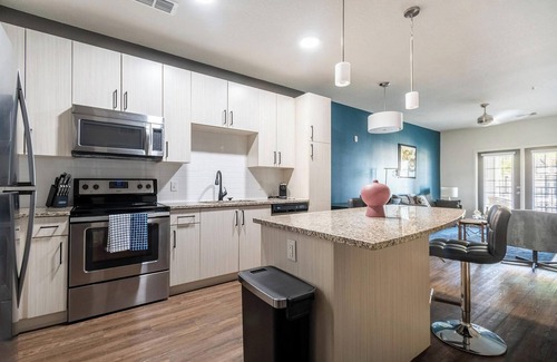 Tropic Apartment | Landing | Modern 1BD, Gym, Pool