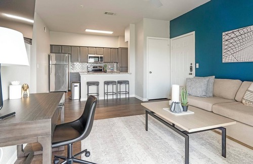 San Antonio Apartment | Landing | Modern 2BD, Clubhouse, Gym