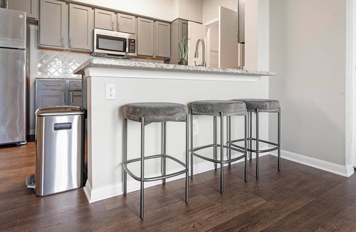 San Antonio Apartment | Landing | Modern 2BD, Clubhouse, Gym