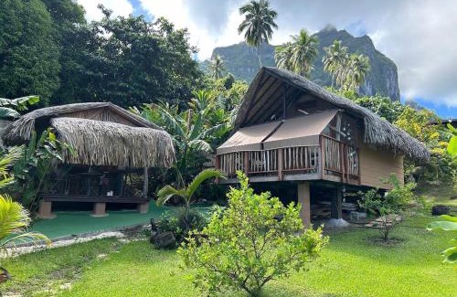Vaitape Ski Chalet | Landing One Lodge