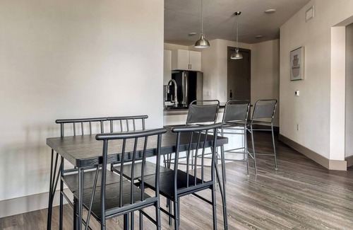Conroe Apartment | Landing | Spectacular 2BD, Pool, Clubhouse