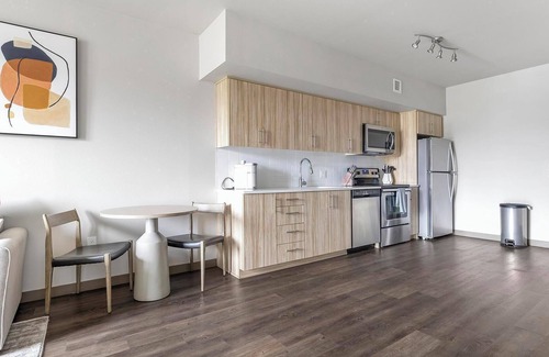 Northwest Portland Apartment | Landing | Spectacular 1BD, Rooftop Lounge, Gym