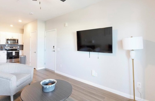 Townsite Apartment | Landing | Spectacular 2BD, Rooftop Lounge, Pool