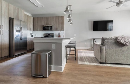 Fort Myers Apartment | Landing | Spectacular 1BD, Pool, Gym