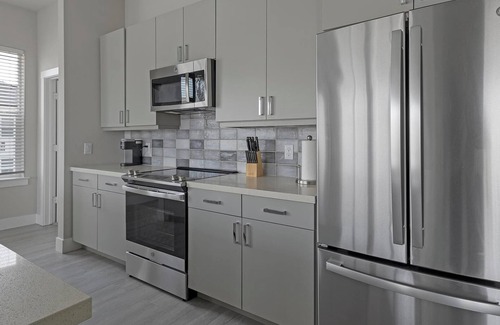 Round Rock Apartment | Landing | Spectacular 2BD, Gym, Clubhouse