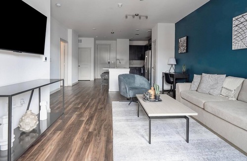 Wetmore Apartment | Landing | Spectacular 1BD, Courtyard, Clubhouse