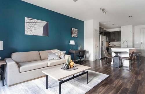 Wetmore Apartment | Landing | Stunning 1BD, Gym, Game Room