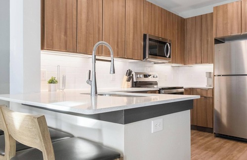 Buda Apartment | Landing | Stunning 1BD, Game Room, Clubhouse