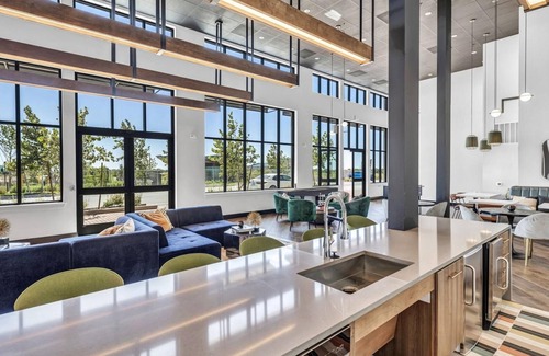 Buda Apartment | Landing | Stunning 1BD, Game Room, Clubhouse