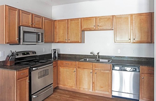 Sweetbriar Apartment | Landing | Stylish 1BD, Clubhouse, Gym