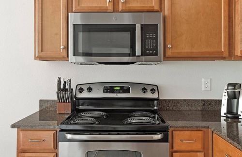 Sweetbriar Apartment | Landing | Stylish 1BD, Clubhouse, Gym