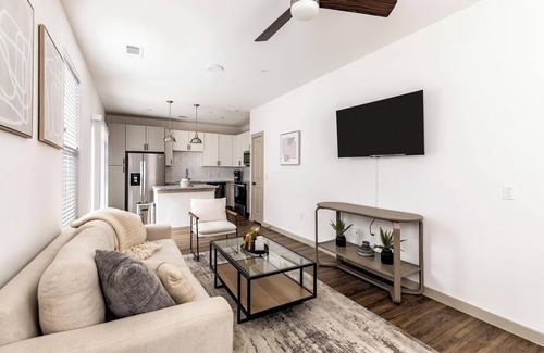 Fort Worth Apartment | Landing | Stylish 1BD, Yoga Studio, Clubhouse