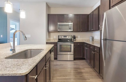 Gruene Apartment | Landing | Stylish 2BD, Game Room, Gym
