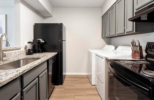 Cordova Apartment | Landing | Stylish 2BD, Gym, Game Room