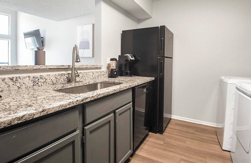 Cordova Apartment | Landing | Stylish 2BD, Gym, Game Room