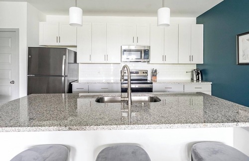 Sand Ridge Apartment | Landing | Stylish 2BD, Yoga Studio, Pool