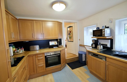 Wyk auf Foehr Apartment | Landjägerhaus apartment 4, close to the beach and in a quiet location. Garden and large terrace.