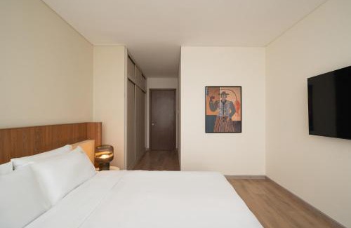 Hang Xanh Apartment | Landmark 81 Premier Apartment by CR Concept