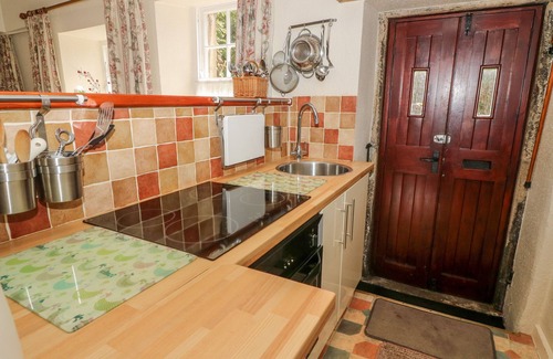 Grassington Cottage | LANE FOLD COTTAGE, pet friendly, with open fire in Grassington