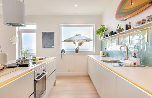 Mumbles House | Langland Bay View - Three Bedroom House, Sleeps 6