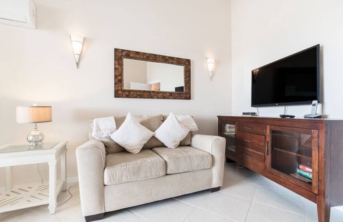 Weston Apartment | Lantana 34