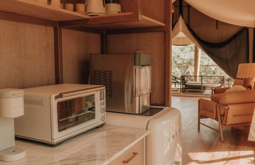Johnson City Ski Chalet | Lantana - Luxury Glamping Tent