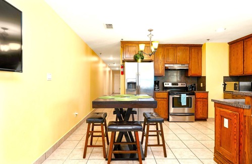 South Padre Island Condo | Lantana Retreat - Lovely 2BR w/Pool, No Stairs