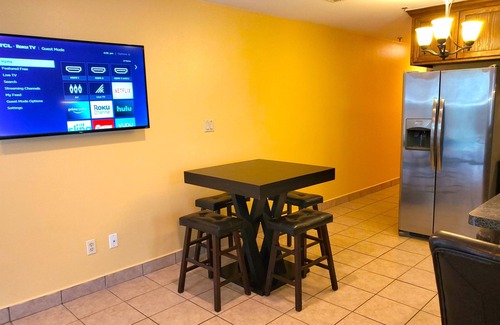 South Padre Island Condo | Lantana Retreat - Lovely 2BR w/Pool, No Stairs