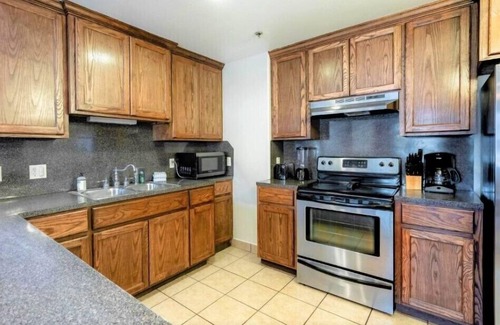 South Padre Island Condo | Lantana Retreat - Spacious 3BR w/Pool