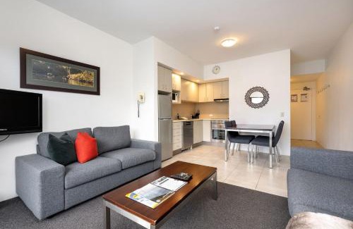 Thredbo Apartment | Lantern 23 - Balcony