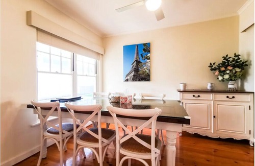 Glenelg North House | Lapin Castle in Glenelg North♥Sea&River✔