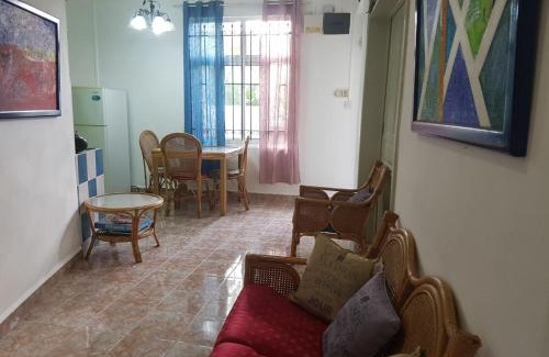 Pereybere Apartment | Lapiroguevilla