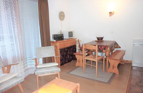 Saint-Jean-dʼAulps Apartment | Large 2* studio near slopes with pool and parking