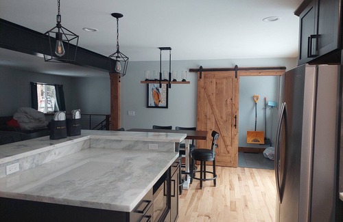 Upper Kingsbury House | Large 3 bedroom home with amazing mountain views less than one mile to Heavenly ski resort