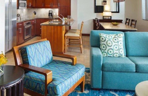 Lihue Resort | Large 3-bedroom Villa in beautifulLihue, HI…that opens wide to fabulous views.