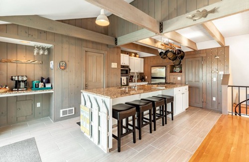 Provincetown House | Large 3 BR/2.5 Bath, Two Blocks from Town, Two Parking Spots, Monument View
