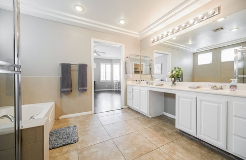 Spring Valley House | Large 5 Br home with Pool/spa