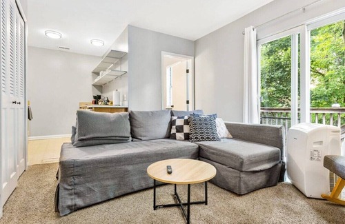 Arborview Neighborhood House | Large 5BR, Easy Walk to Downtown A2