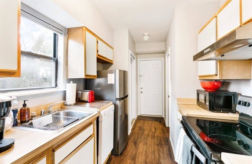 Arborview Neighborhood House | Large 5BR, Easy Walk to Downtown A2