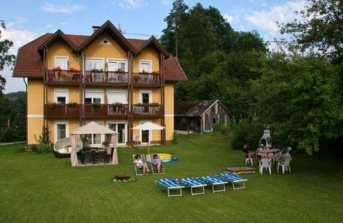Sankt Kanzian am Klopeiner See Apartment | Large apartment Apfel - Type B - Landhaus Felsenkeller