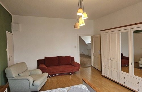 Hildesheim District Apartment | Large apartment on the Gutshof-Barnten estate
