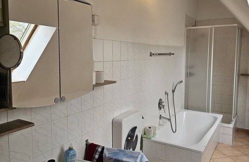 Hildesheim District Apartment | Large apartment on the Gutshof-Barnten estate