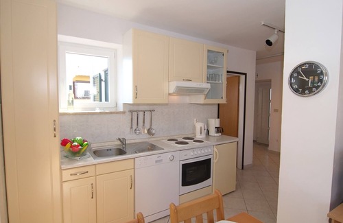 Brulo Apartment | Large apartment with 2 bathrooms including large terrace, close to the sea and the center in Porec