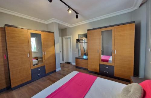 Konyaalti Apartment | Large Apartment with sea view