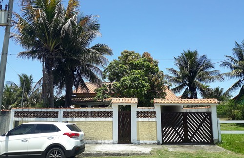 Arraial do Cabo House | Large Beach House WIFI, Pool + BBQ, 03 Bedrooms (1 Suite), Gardens, 4 beds