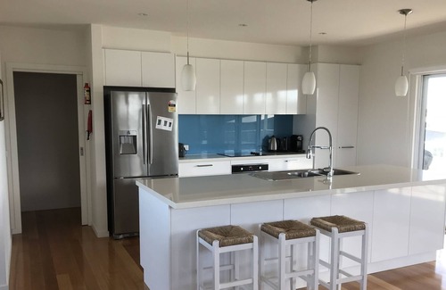 Cape Paterson House | Large beachfront home at Cape Paterson - modern beach house