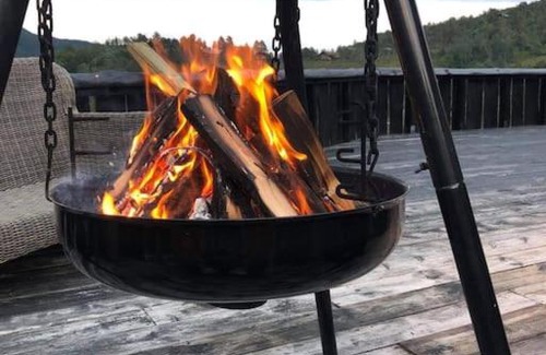 Kvam House | Large beautiful log cabin near Norheimsund and Hardangerfjord