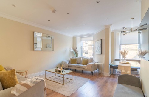City Centre Glasgow Apartment | Large Blythswood Residence