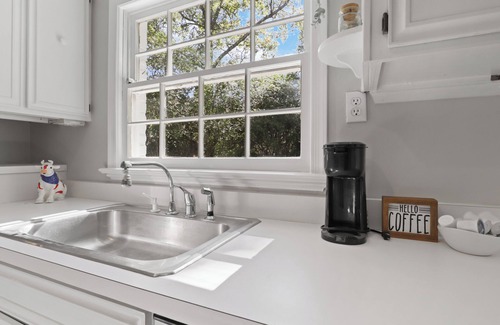 Richmond House | Large & Centrally Located Home Walking Distance to St. Mary's Hospital