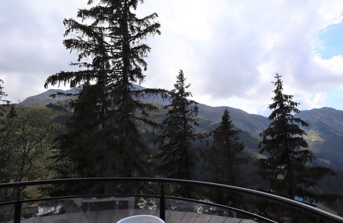 Avoriaz Ski Chalet | Large chalet in Avoriaz for 12, with fireplace, terrace and views